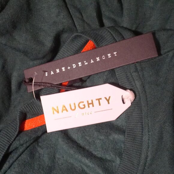 Jane + Delancey Green Sweatshirt Fox in Santa Hat with Holly Women’s Small - Picture 6 of 8